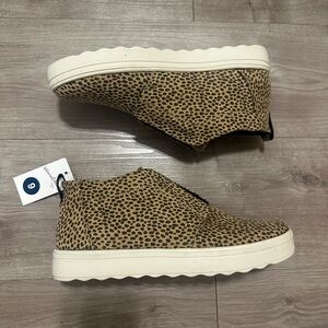 Universal Thread Lillian Slip On Sneaker